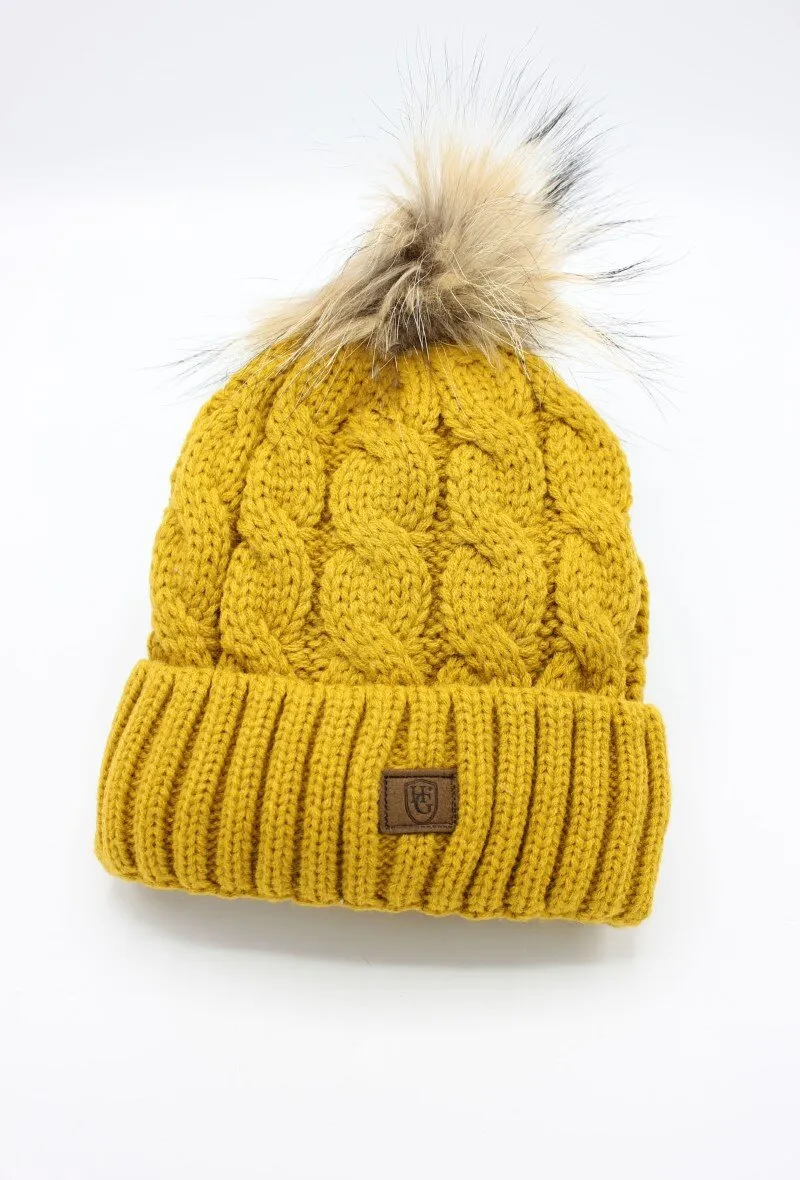 BEANIE with removable real fur Pompom