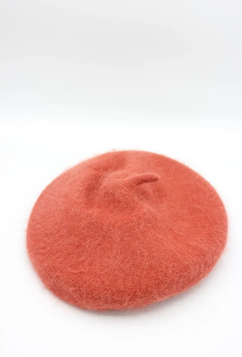 Beret style beanie in mixed Angora