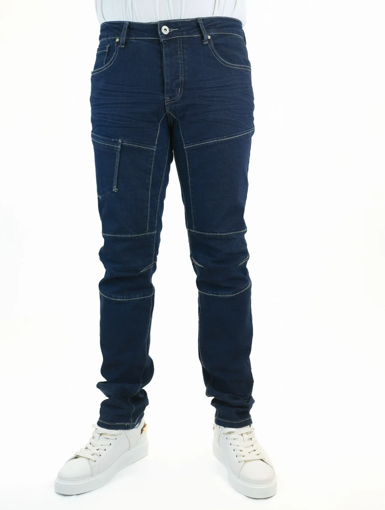 Blaue, taillierte Jeans mit Naht