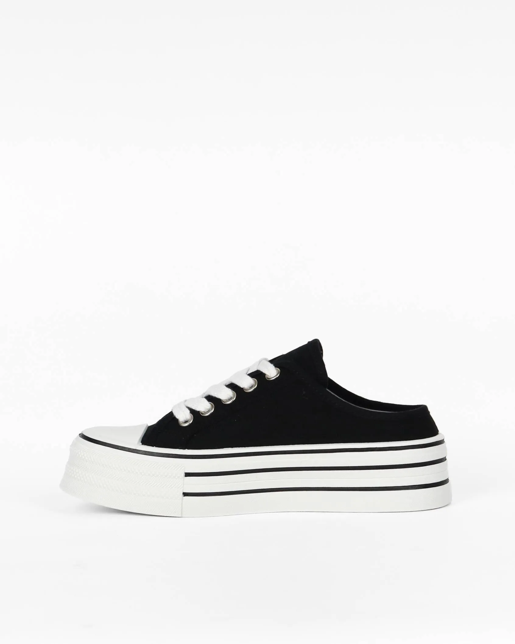 Canvas-Sneaker mit dicker Sohle
