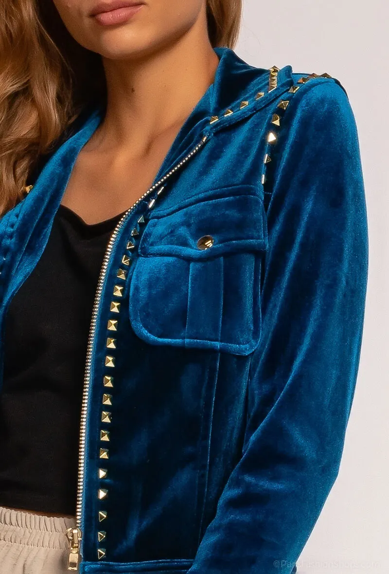 Kurze Jacke in Wildlederoptik mit Nieten