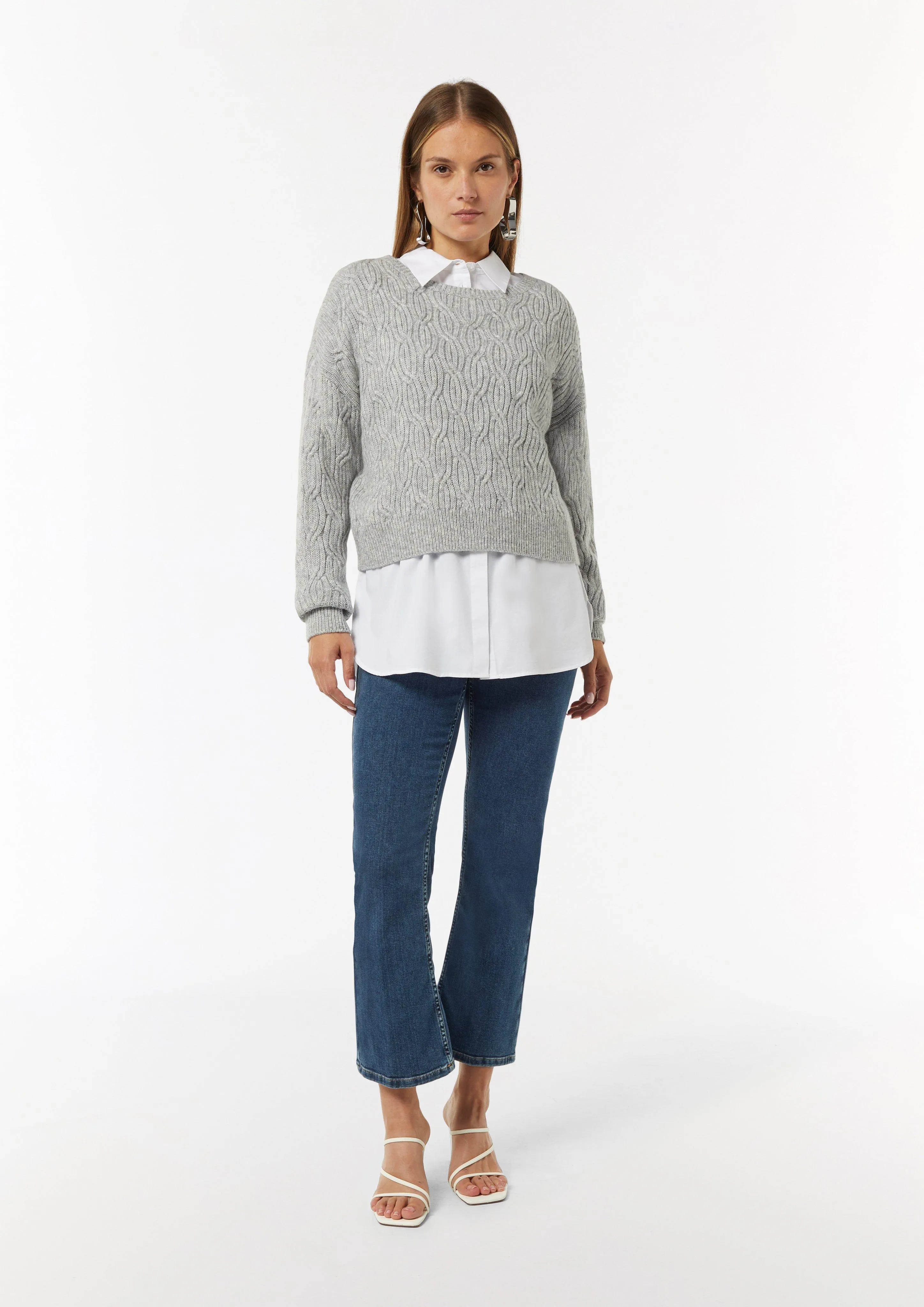 Lange Popeline-Bluse mit verkürzten Ärmeln und Stickerei