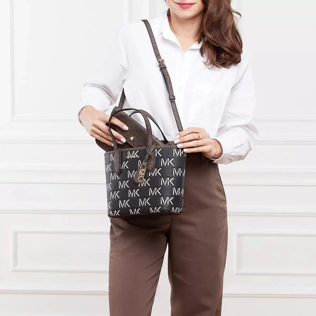 MICHAEL Michael Kors  Eliza Xs Ew Open Tote Brown Blk 