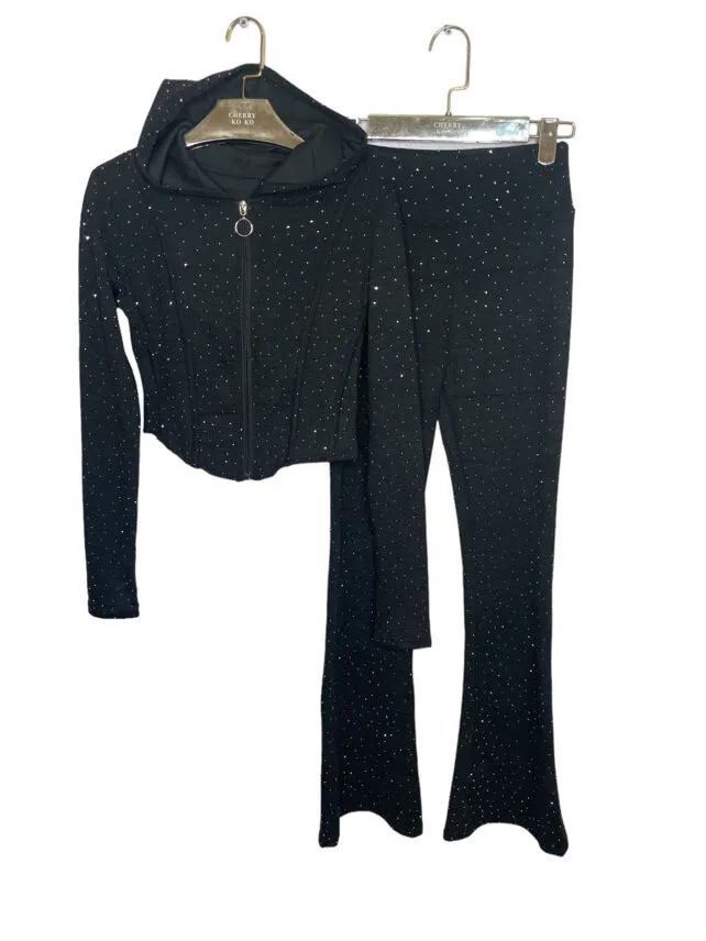 Set aus Jacke ohne Gummizug und ausgestellter Hose