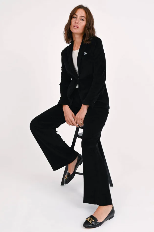 Taillierter Blazer aus Samt in Schwarz