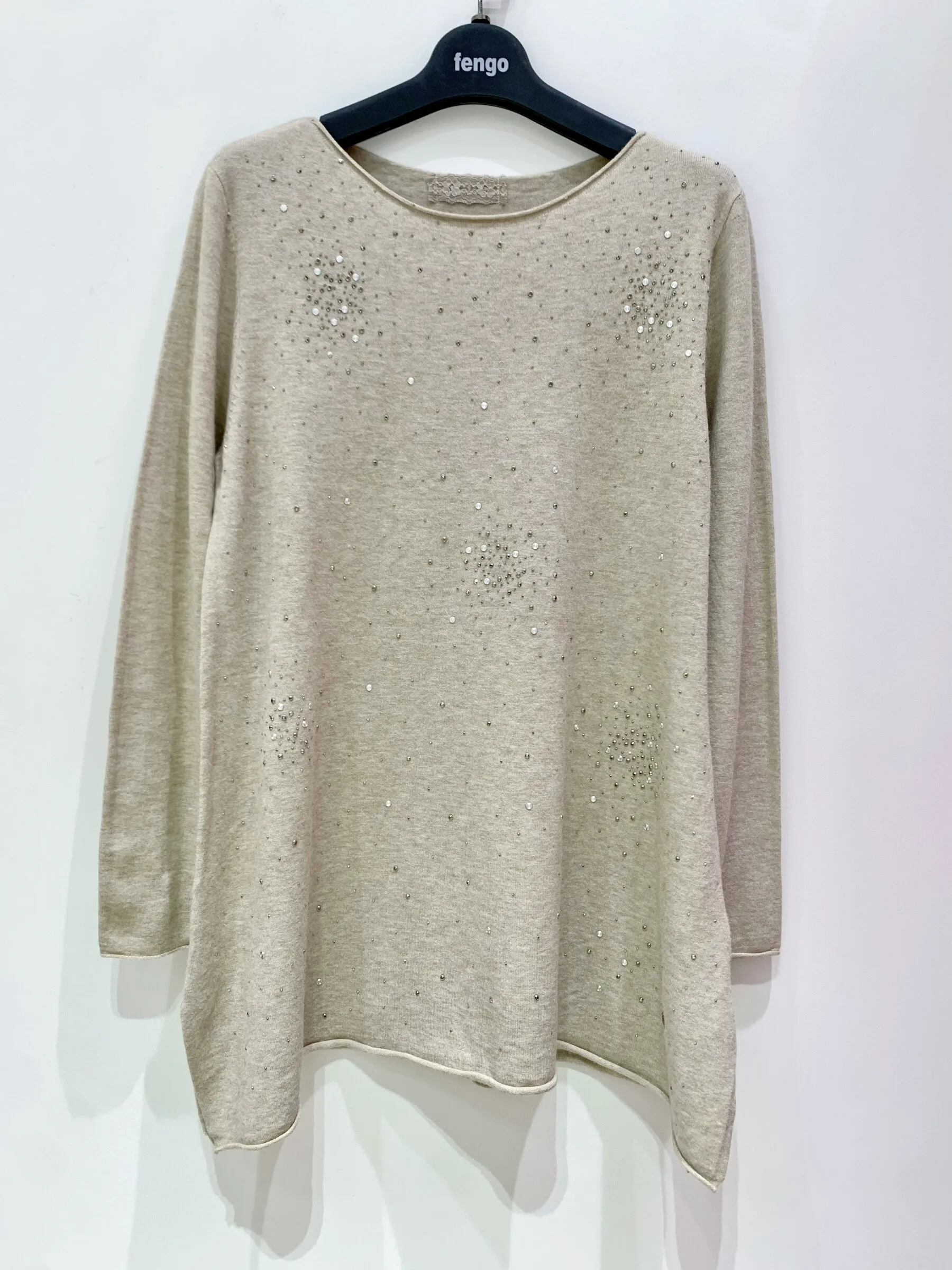 Weiter Pullover mit Glitzer